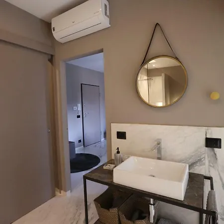 Interno 5 Deluxe